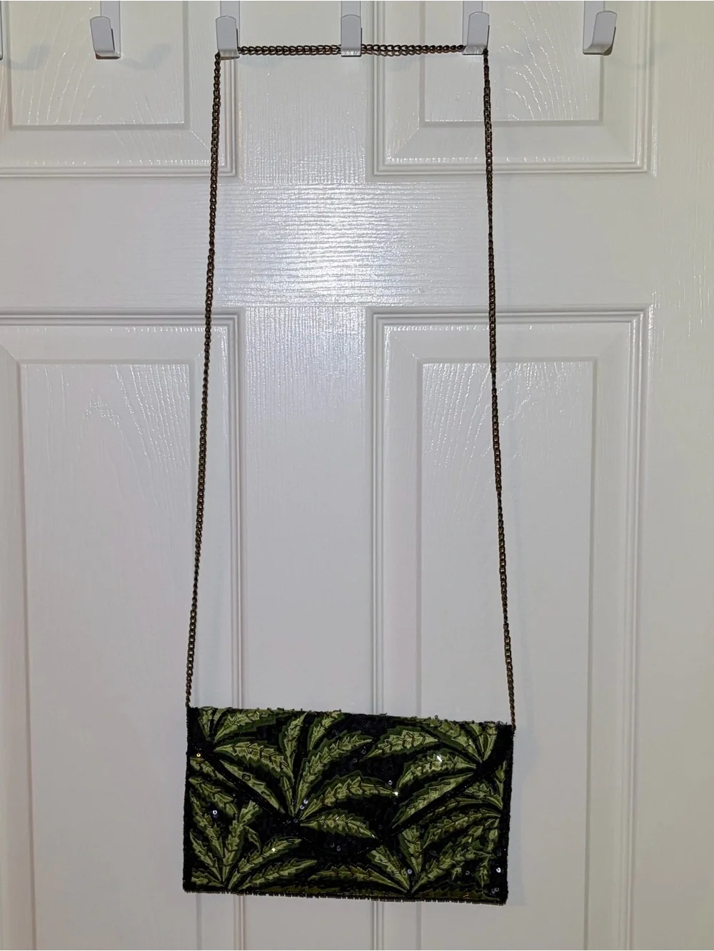 Clements Ribeiro Green Palm Leaf Embroidered Beaded & Sequin Clutch With Chain